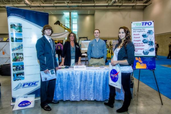 2013 Youth Career Expo 02